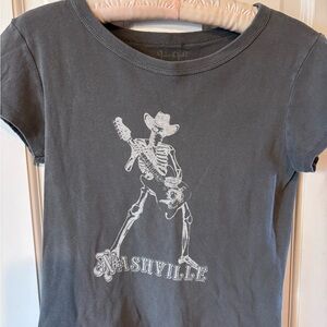 Brandy Melville John Galt Nashville skeleton graphic gray T-shirt Cropped OS